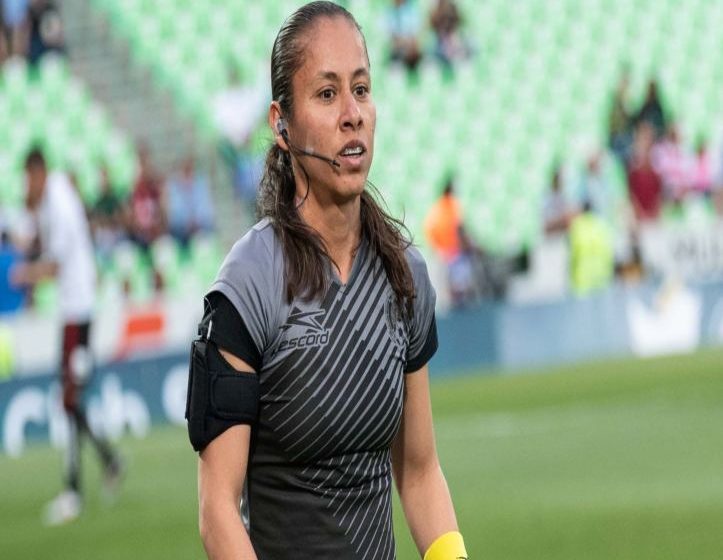  Enedina Caudillo, una de las 6 árbitras mexicanas en el Campeonato W de Concacaf 2022