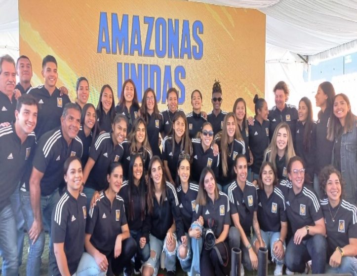  Tigres de la Universidad Autónoma de Nuevo León firmó alianza para usar imagen de Mujer Maravilla