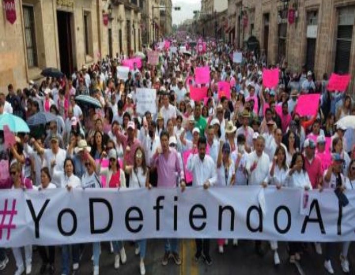  Democracia es un bien común y no debe ser rehén de nadie: Mónica Valdez