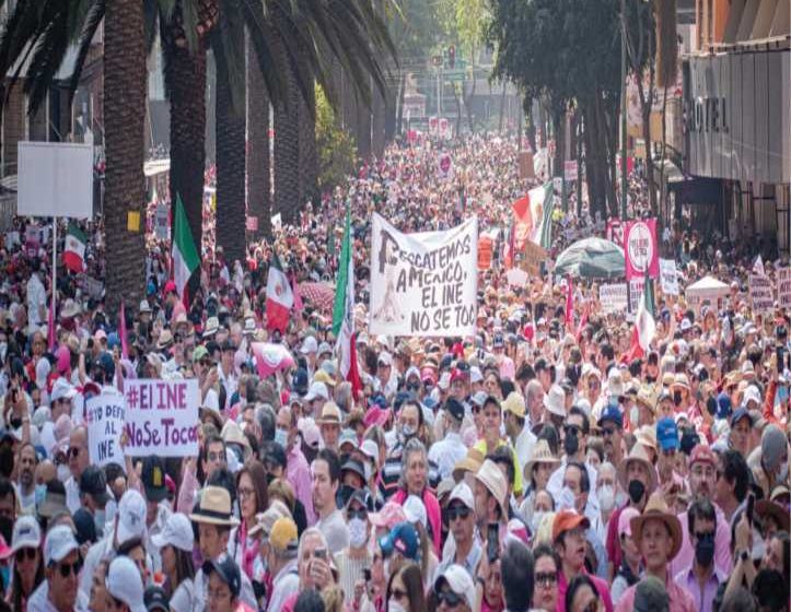  La marcha a favor del INE fue un striptease político del conservadurismo en México: AMLO