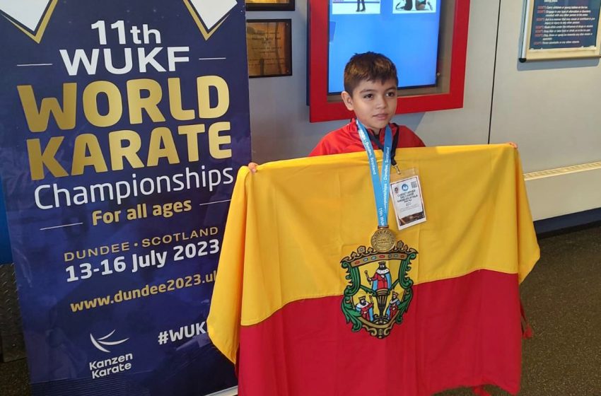  Morelia reconoce logro del niño Christopher Ángeles, medalla de oro en Campeonato Mundial de Karate