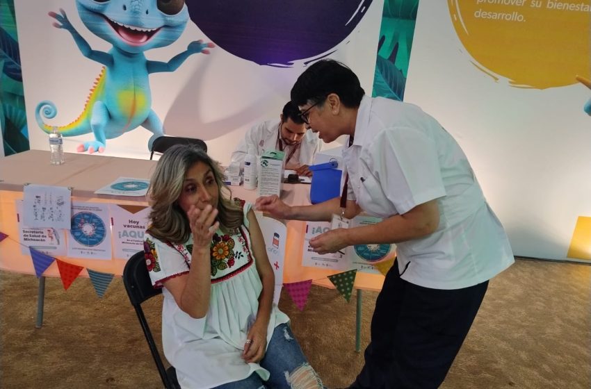  Mantiene SSM puesto de vacunación en el Festival Michoacán de Origen