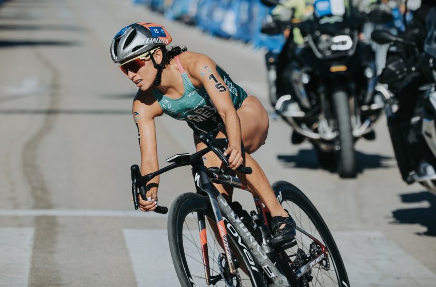  Mujeres dan la cara por México en el Mundial de Triatlón