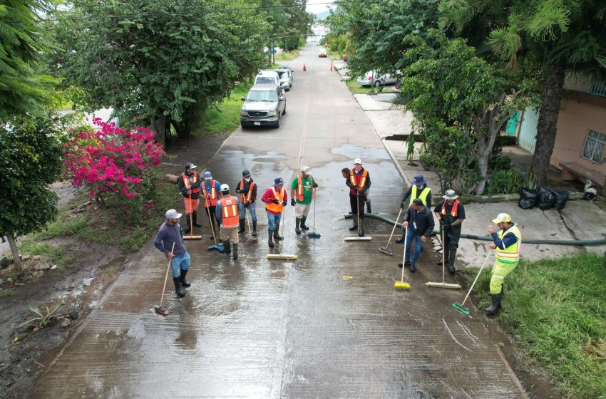  Gobierno de Morelia realiza limpieza integral en colonias afectadas por desfogue de Conagua