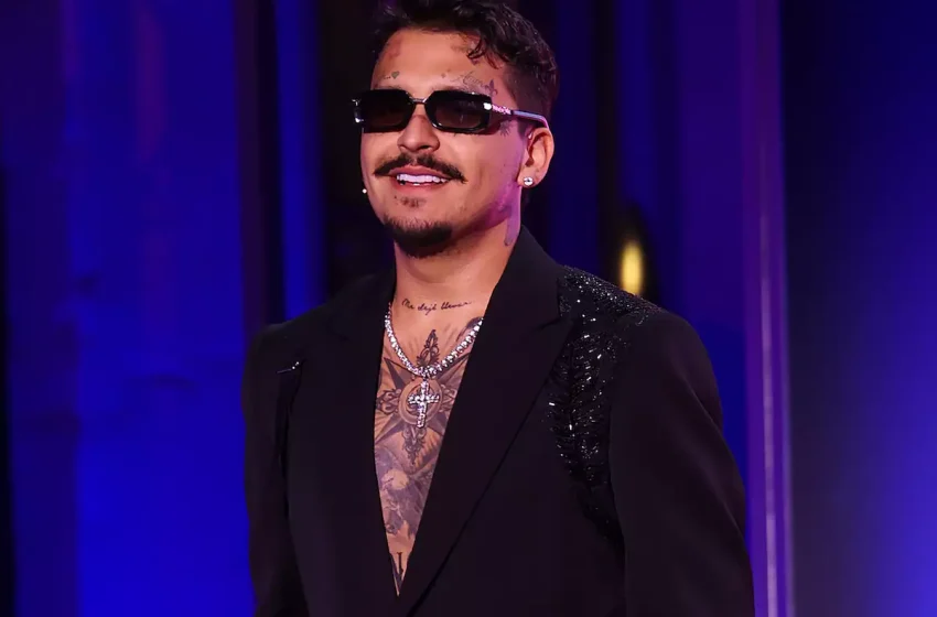  📢 Colectivas Feministas rechazan presentación de Christian Nodal en el Grito de Independencia en Morelia