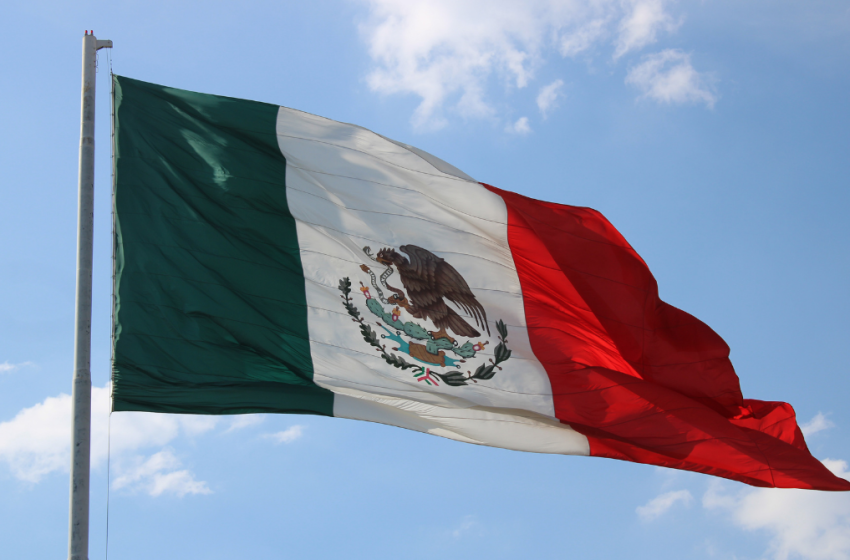  🇲🇽 La historia detrás de la Bandera de México: símbolo vivo de identidad y nación