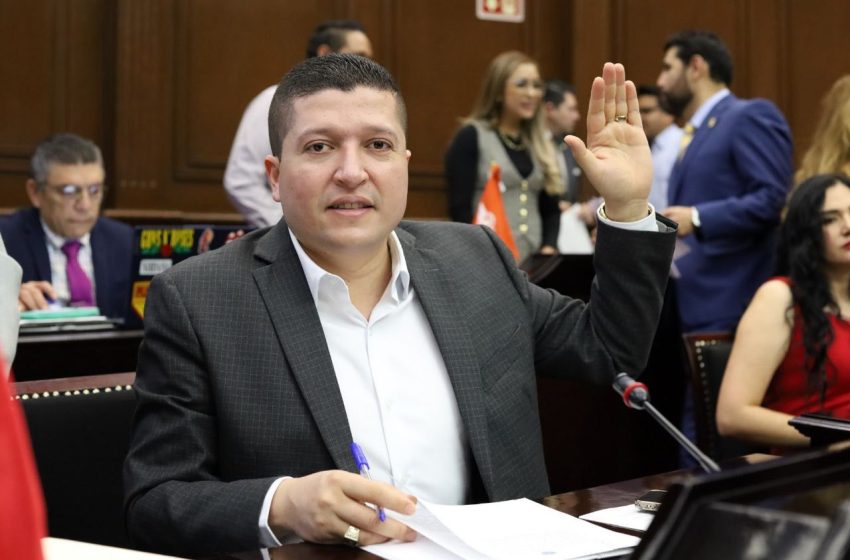  Busca Vicente Gómez aplicar perspectiva de género y prevención de violencias en el ámbito educativo