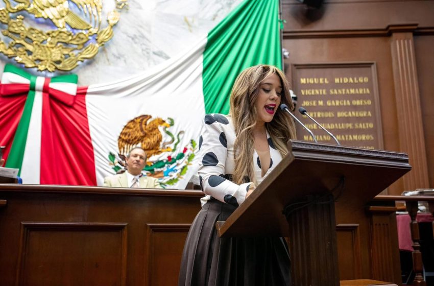  Desde tribuna, Xóchitl Ruiz pide coordinación institucional para frenar la violencia escolar